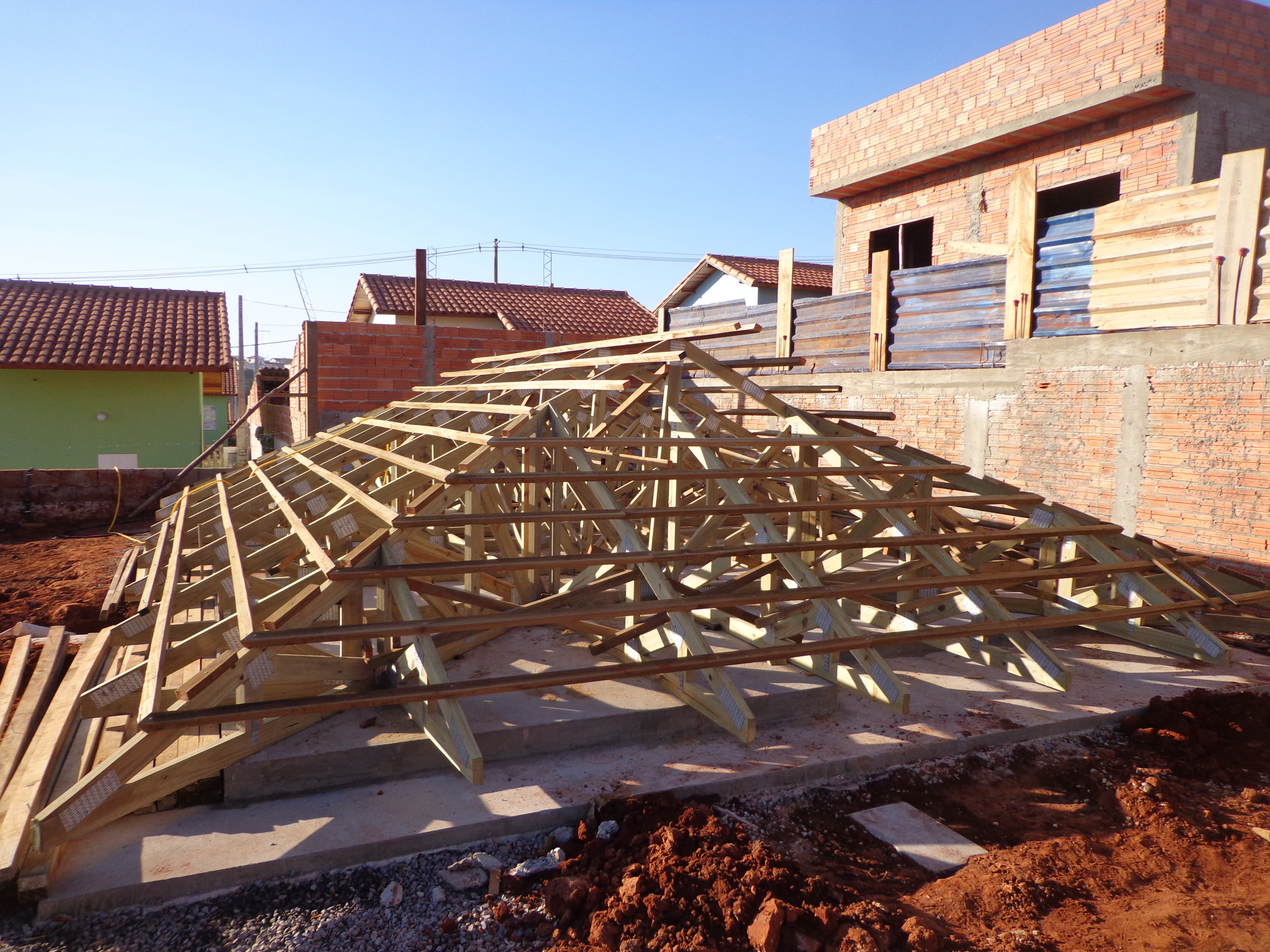 TELHAD PRE FABRICADO EM MADEIRA